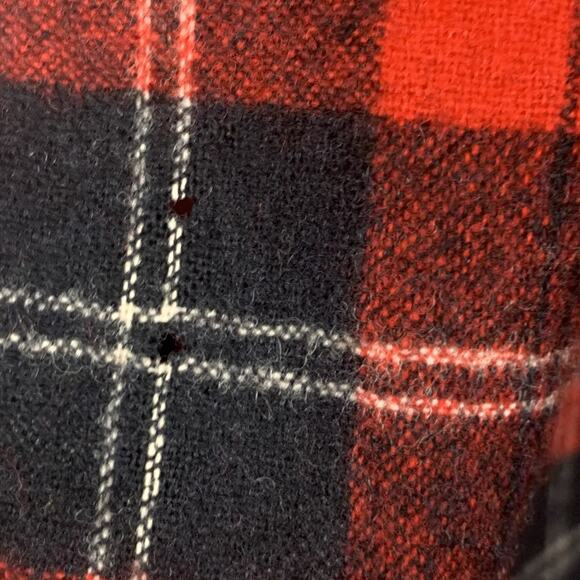 Vintage Pendleton Shirt Mens Large Red Black Wool Plaid Flannel Made USA 70s - Picture 7 of 8